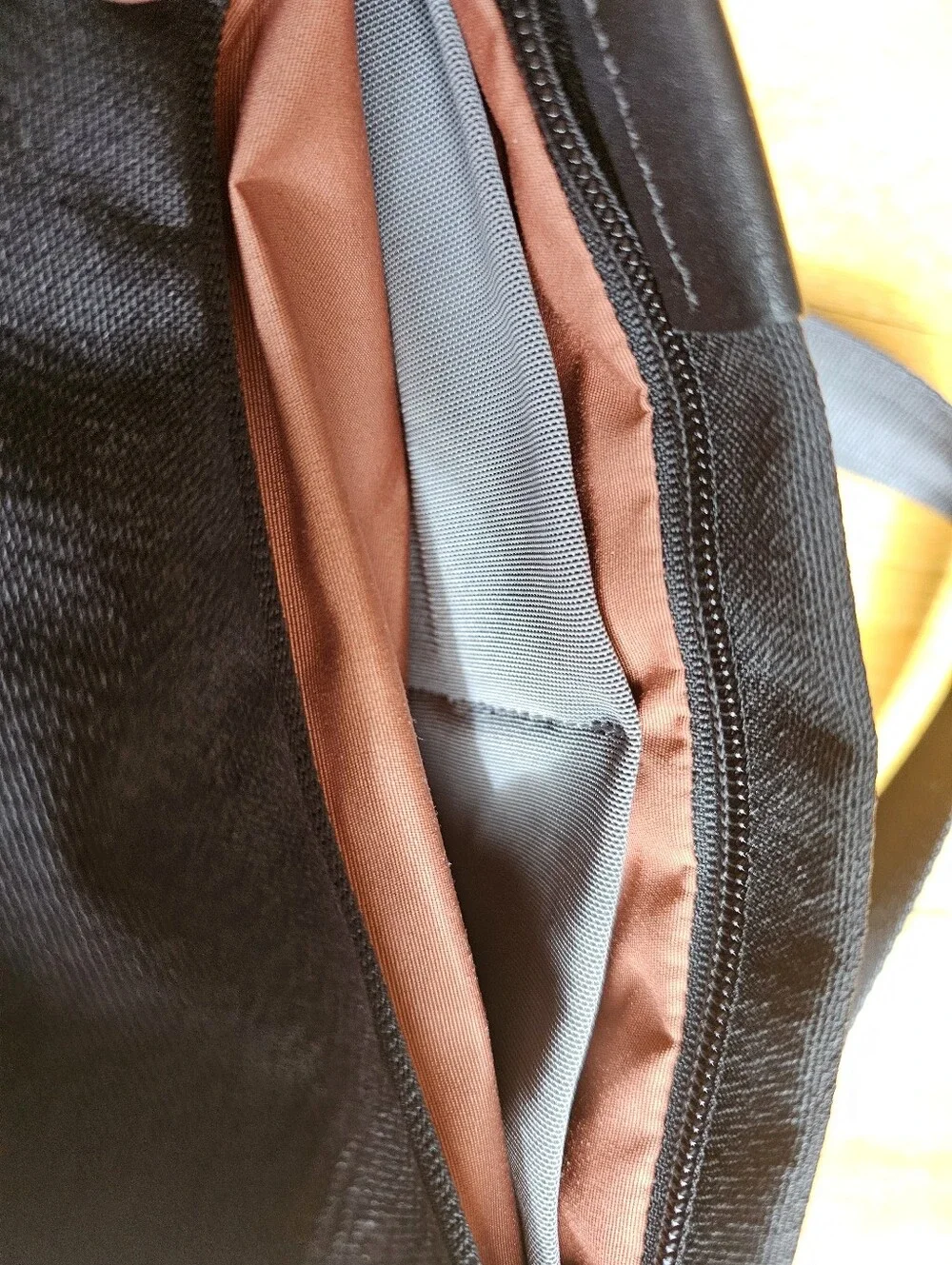 Bellroy sling / crossbody, black